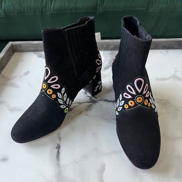 Sophia Webster Liliana Black Suede Embroidered Booties Size 38.5 - Picture 4 of 9